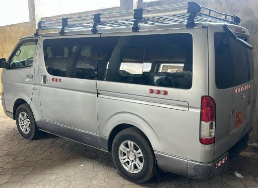 MINI BUS BZ 0188 RB (location au sud du Bénin)