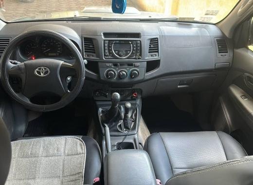 PICK-UP BY 7449 RB HILLUX (location au nord du Bénin)